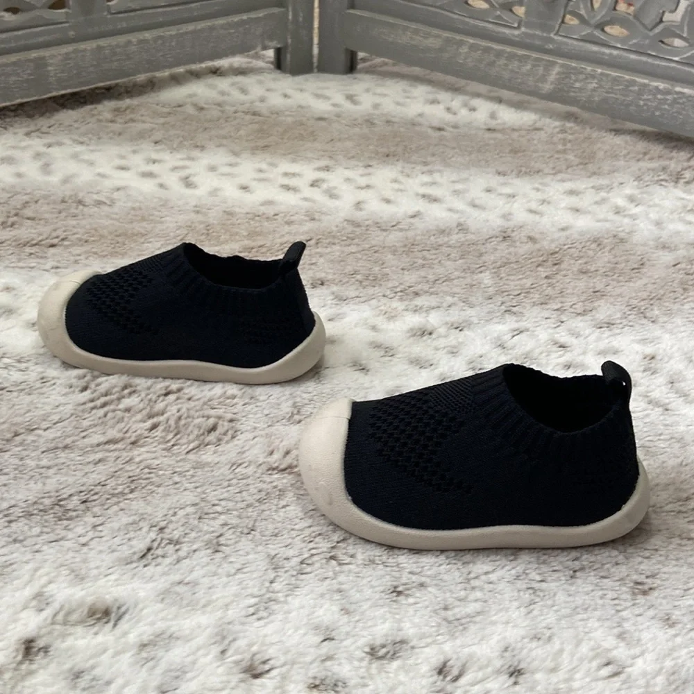 Black mesh water shoes baby boys 9-12 months beach pool party outdoor play